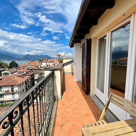 Suite Romantic Vista Lago Стреза Екстериор снимка