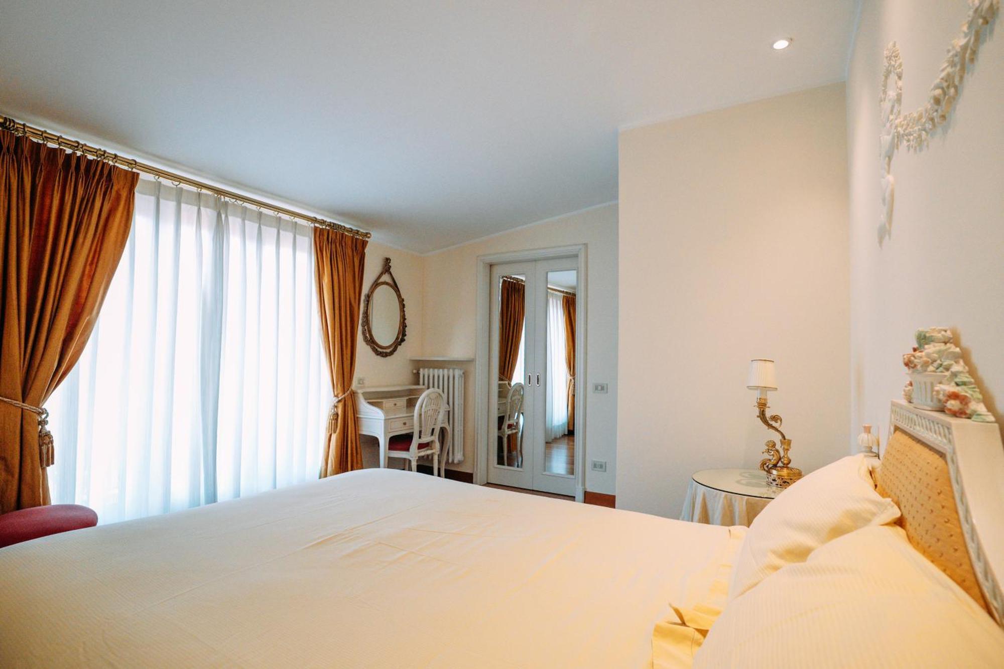 Suite Romantic Vista Lago Стреза Екстериор снимка