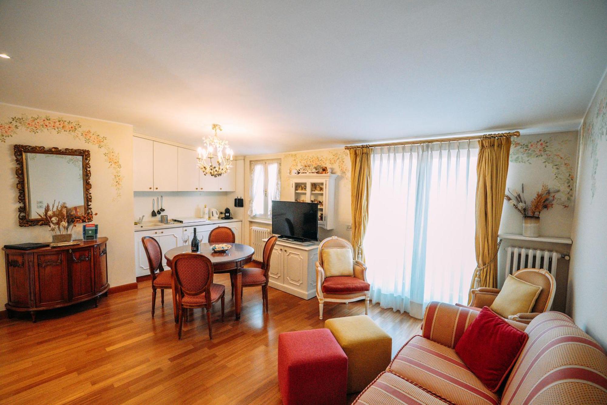 Suite Romantic Vista Lago Стреза Екстериор снимка
