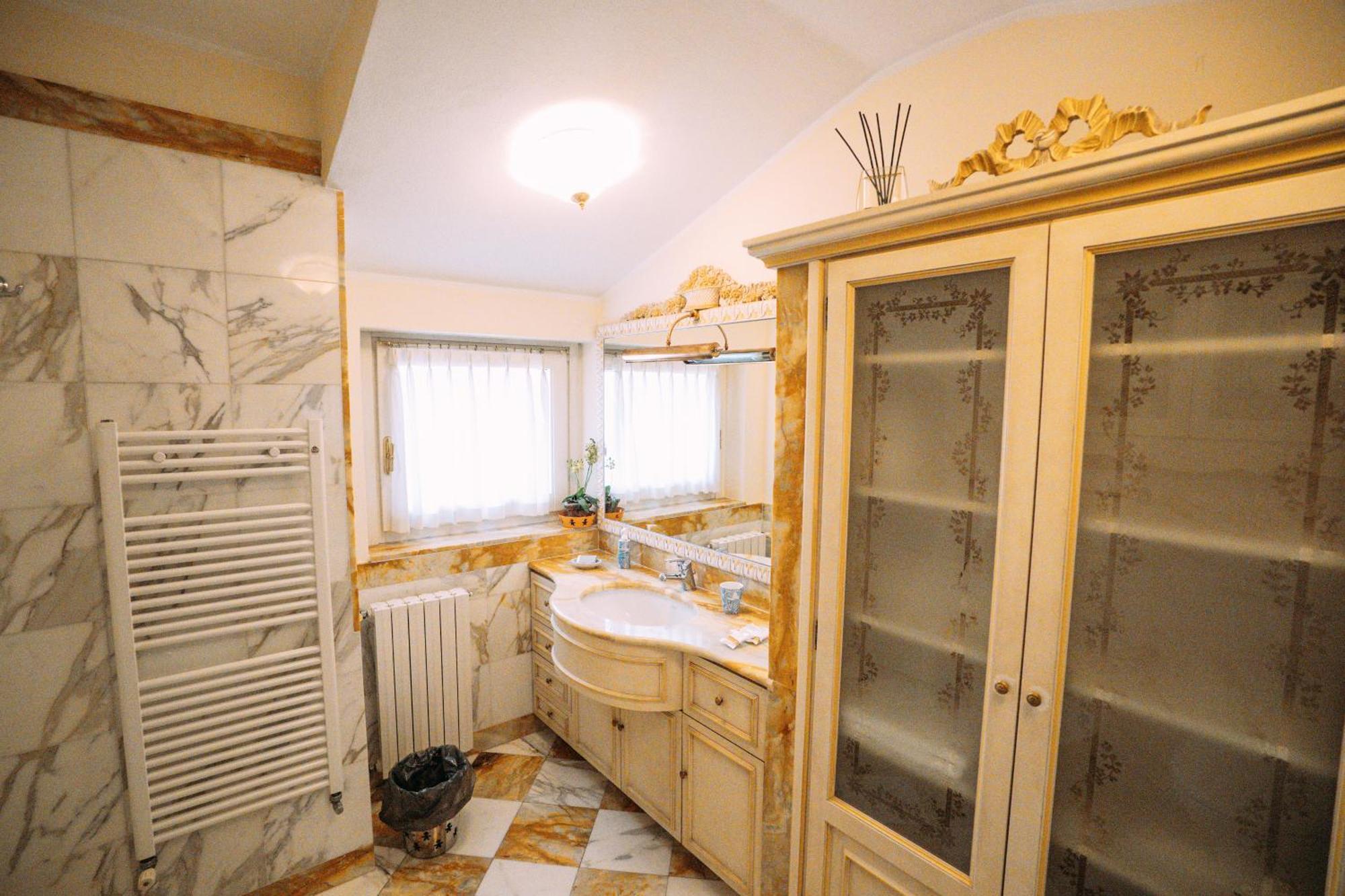 Suite Romantic Vista Lago Стреза Екстериор снимка