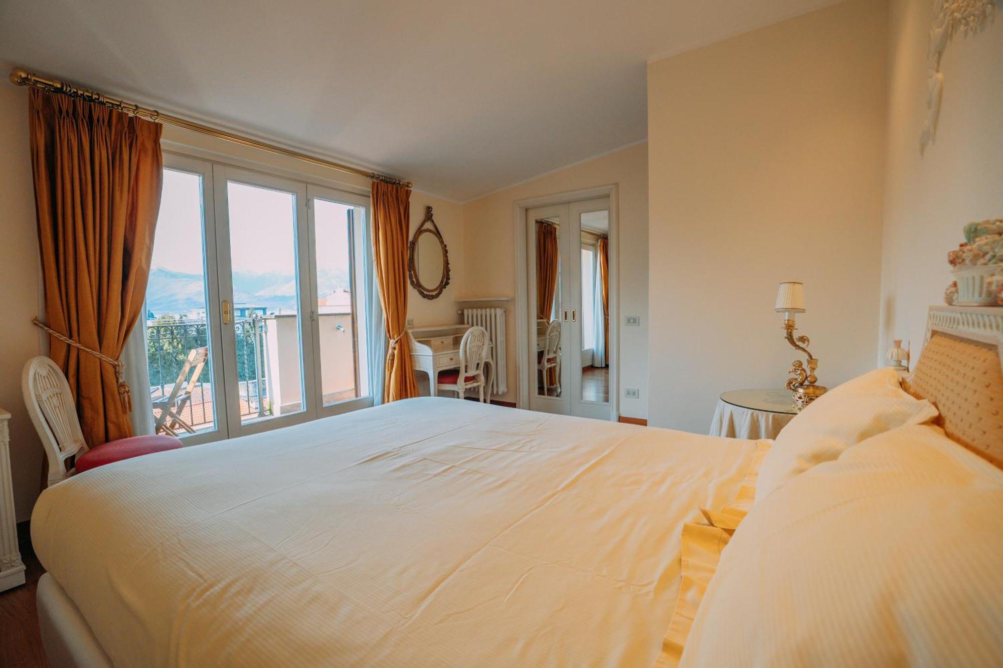 Suite Romantic Vista Lago Стреза Екстериор снимка