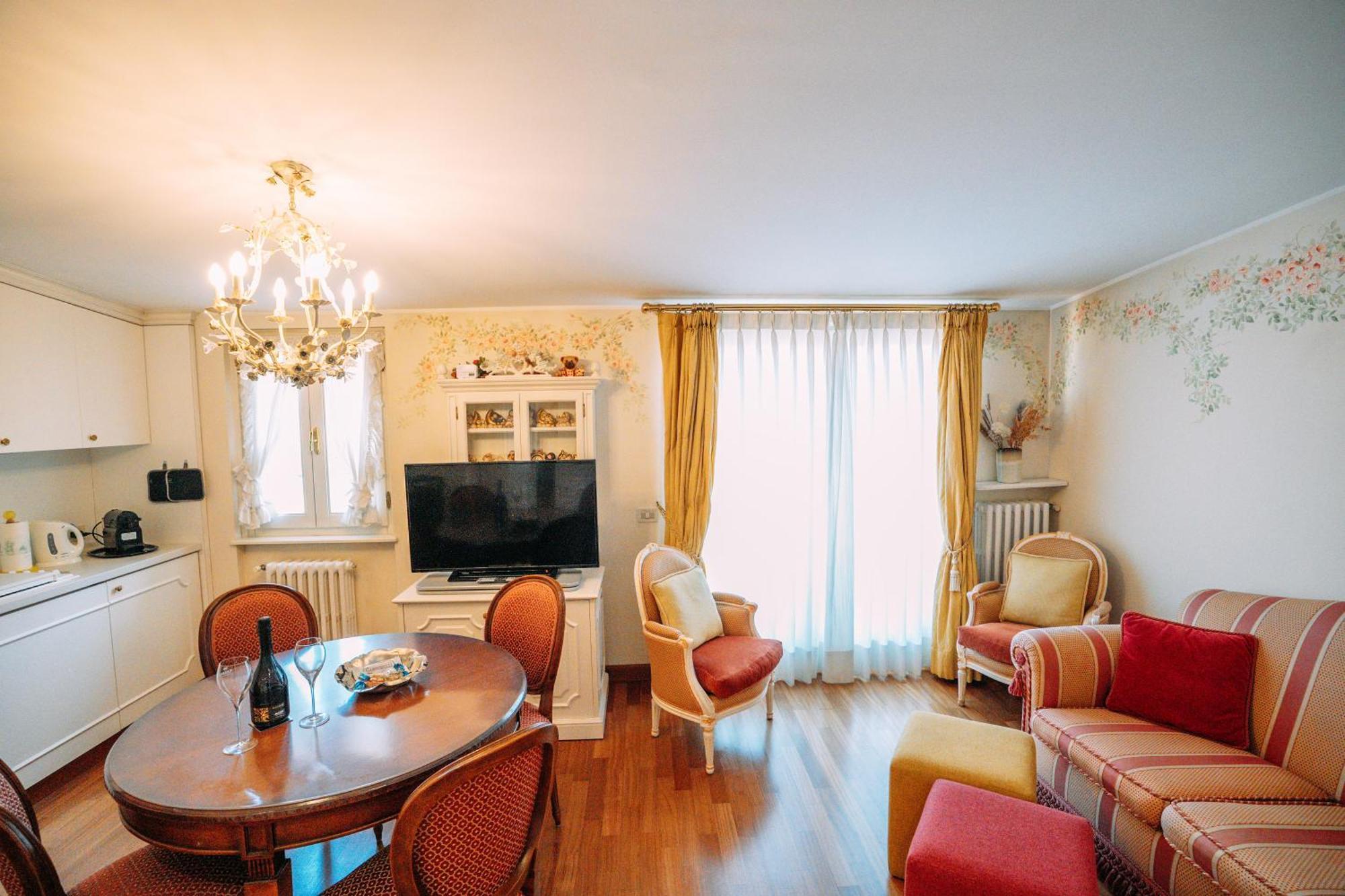 Suite Romantic Vista Lago Стреза Екстериор снимка