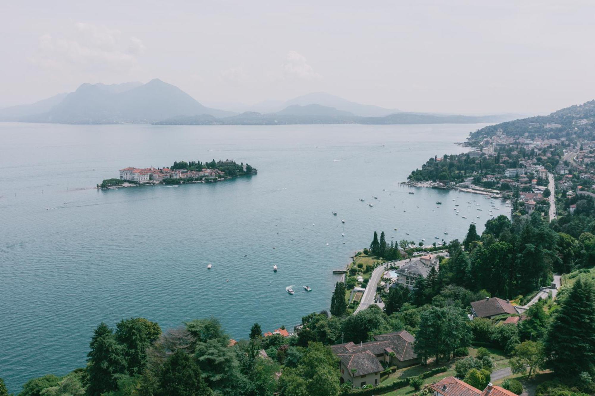 Suite Romantic Vista Lago Стреза Екстериор снимка